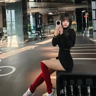 侯其